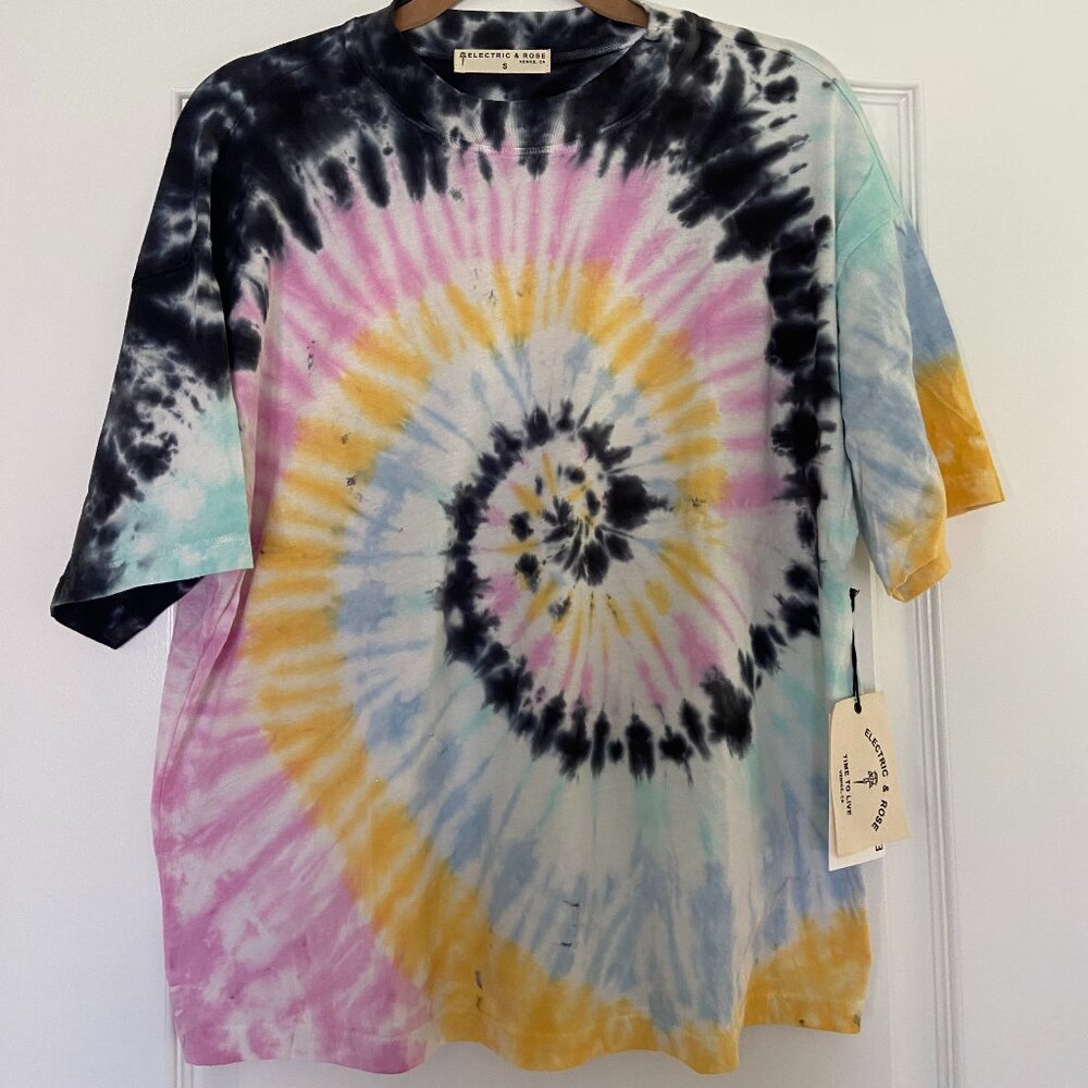 Electric & Rose T-Shirt Size S NWT